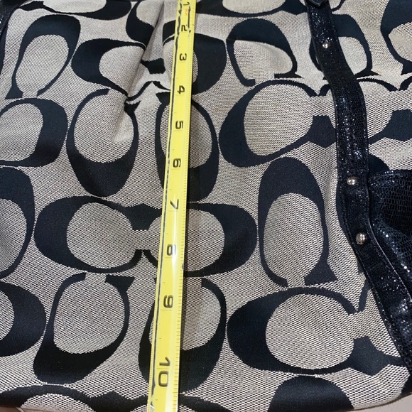 Genuine Coach Bag - Picture 8 of 8